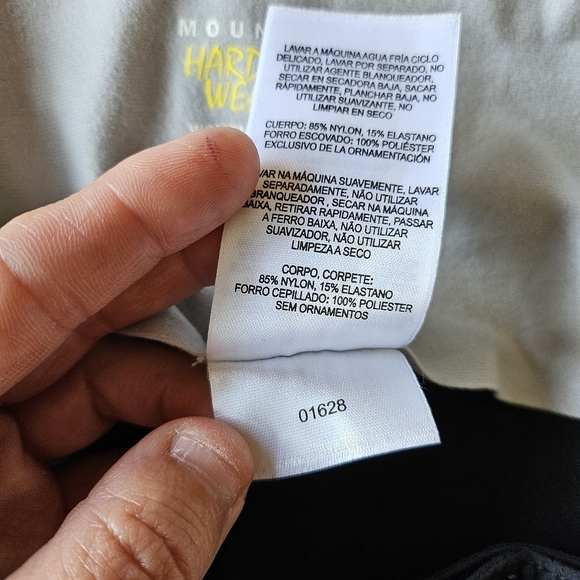 VGUC Mountain Hardware Convertible Cargo Pants Hiking Black Women Sz 12 - Picture 16 of 16